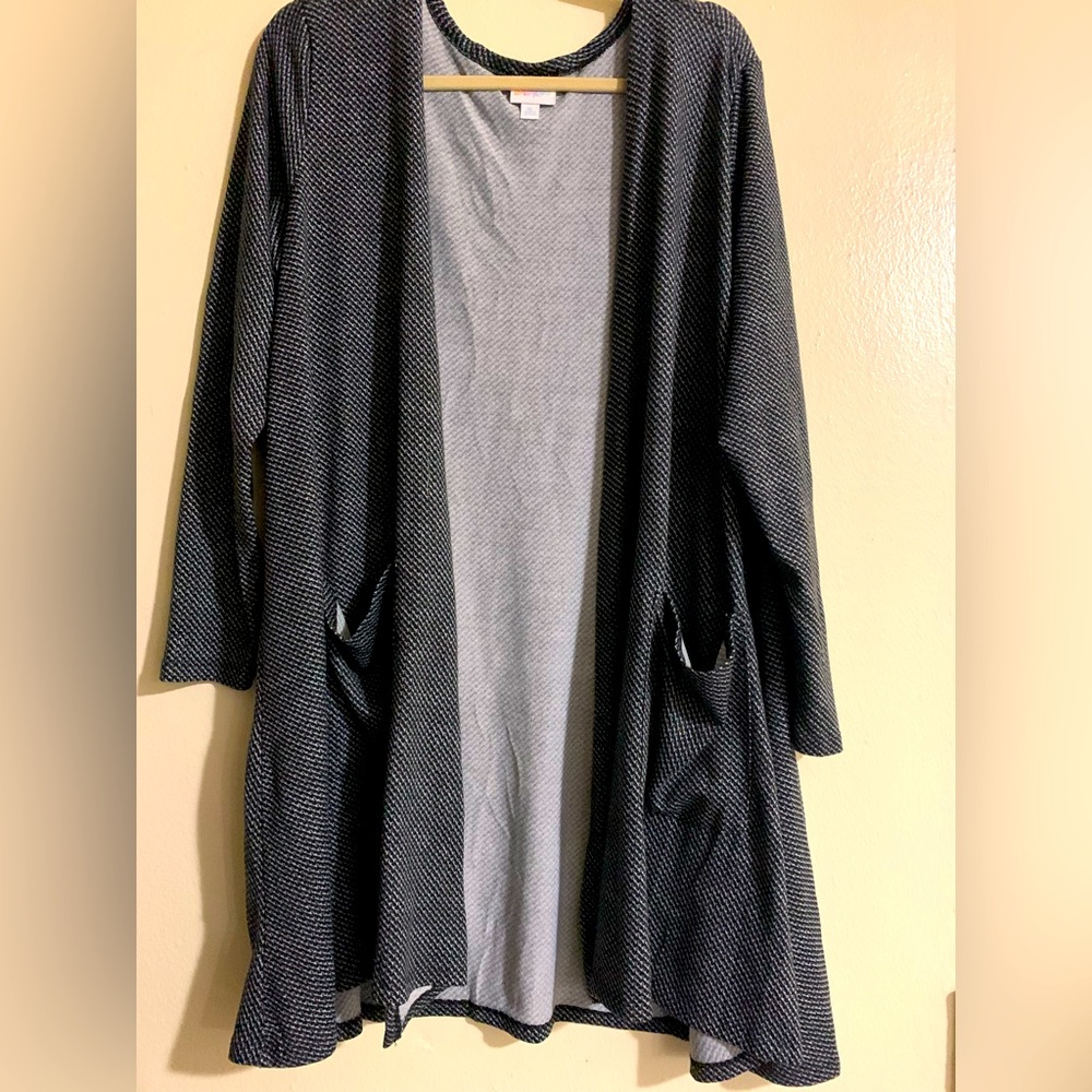 LIKE NEW LuLaRoe XL Caroline Cardigan